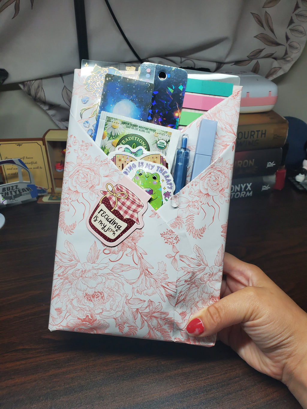 Blind Date With a Book – White & Pink Floral Wrapping | Mystery Paperback & Book Lover Gift
