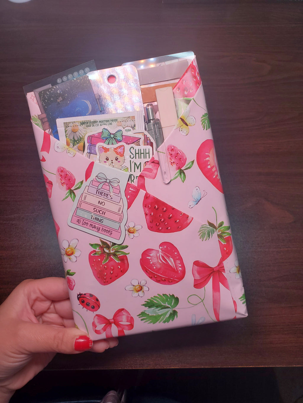 Blind Date With a Book – Strawberry Pink Wrapping | Mystery Paperback & Book Lover Gift